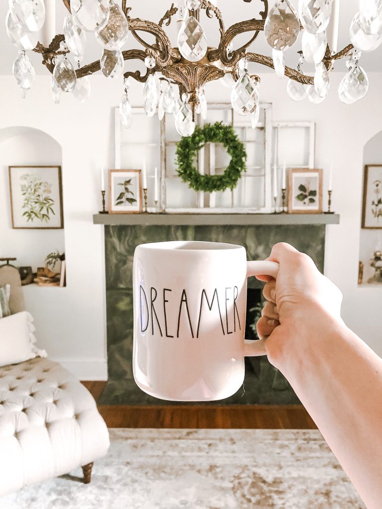 Dreamer mug, antique chandelier with brass and Chrystals